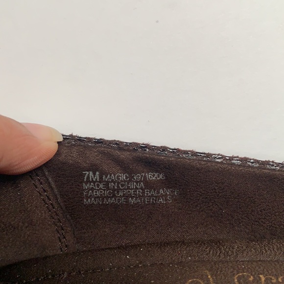 Dr. Scholls Brown Flats. Size 7M - Picture 5 of 5